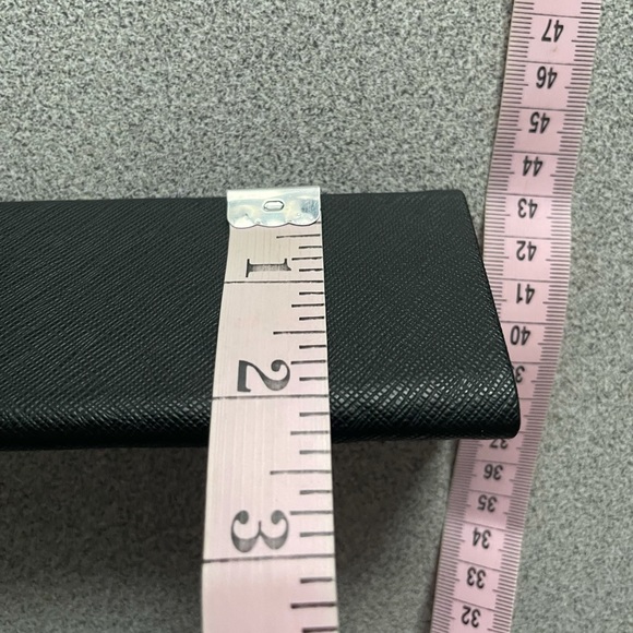 Karen Kane Black Eyeglass/Sunglass Case - Picture 7 of 8